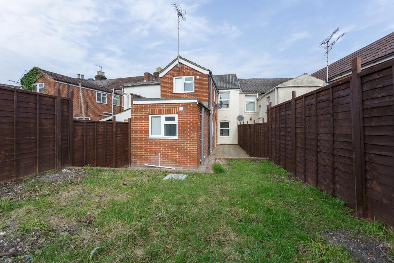 סאות'המפטון Blackberry - Stylish Self-Contained Flats In Soton City Centre מראה חיצוני תמונה