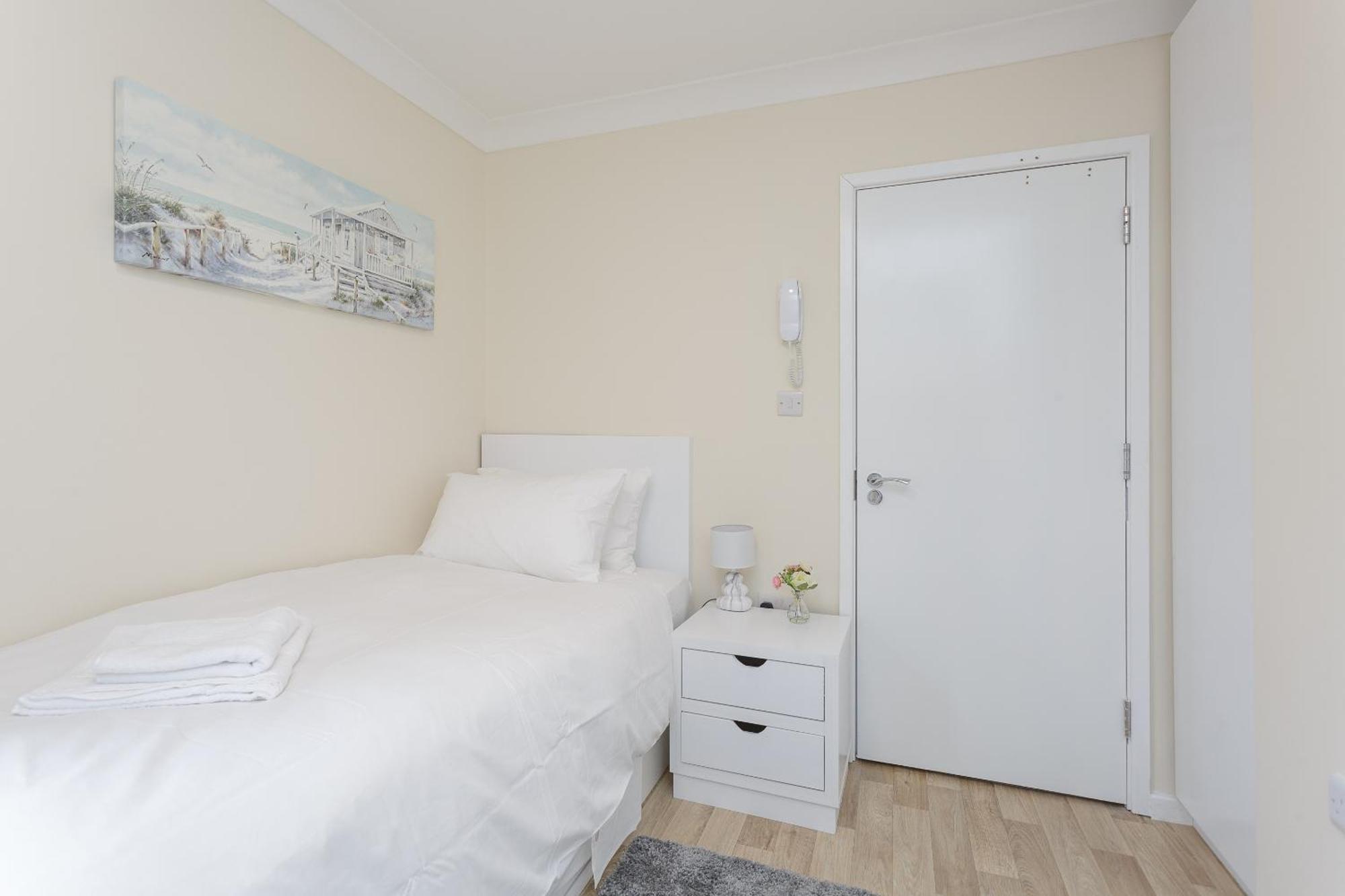 סאות'המפטון Blackberry - Stylish Self-Contained Flats In Soton City Centre חדר תמונה